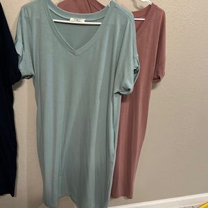 Cotton V neck tshirt summer dress with pockets.  2 pack, lt blue and mauve